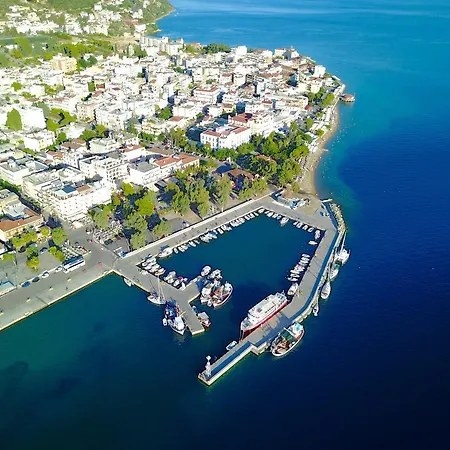 Calypso Aparthotel