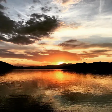 Ξενοδοχείο με διαμερίσματα Calypso