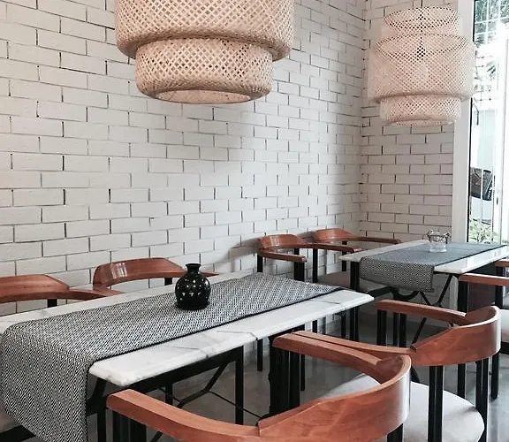 Calypso Aparthotel 3*